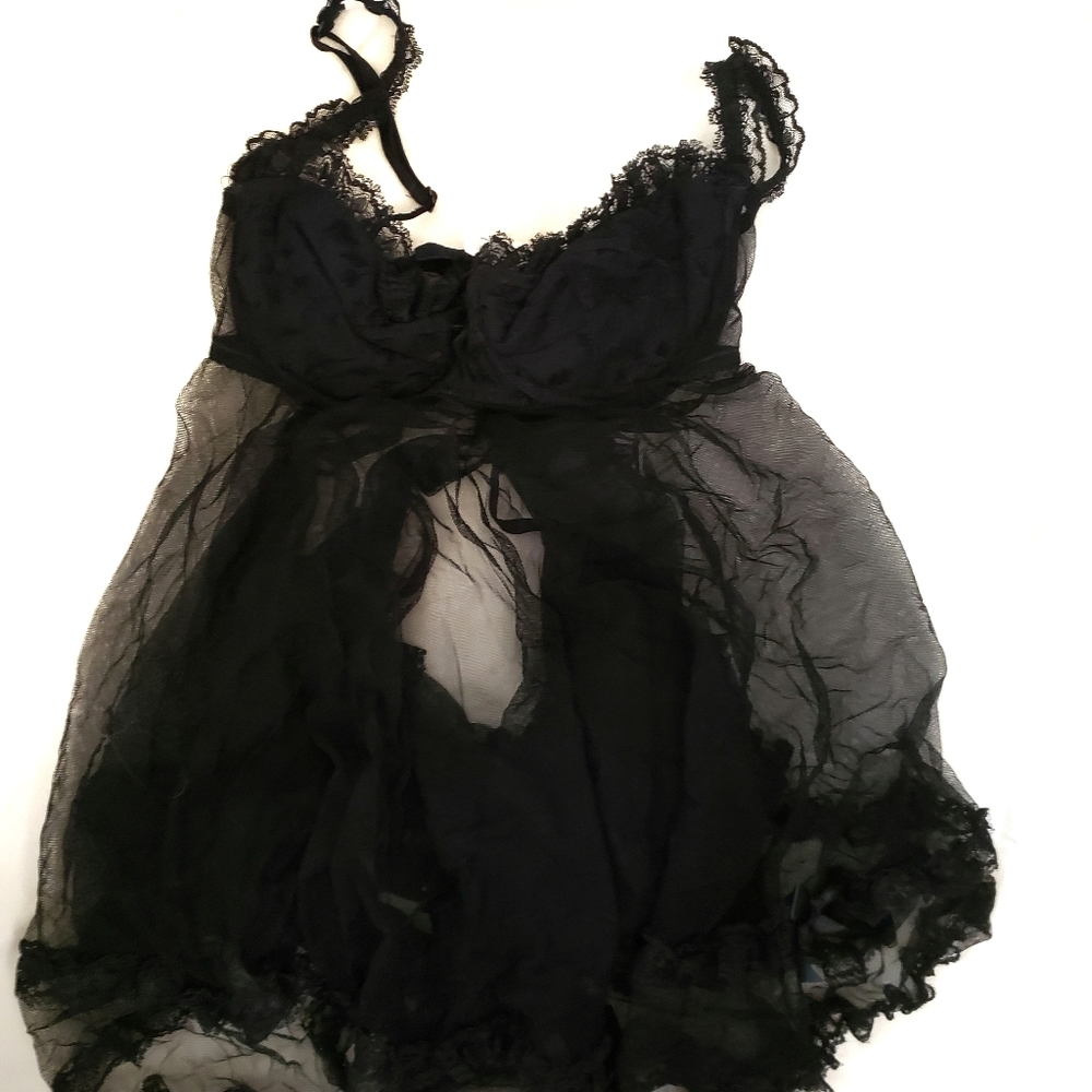 Vintage Victoria's Secret Black Underwire …